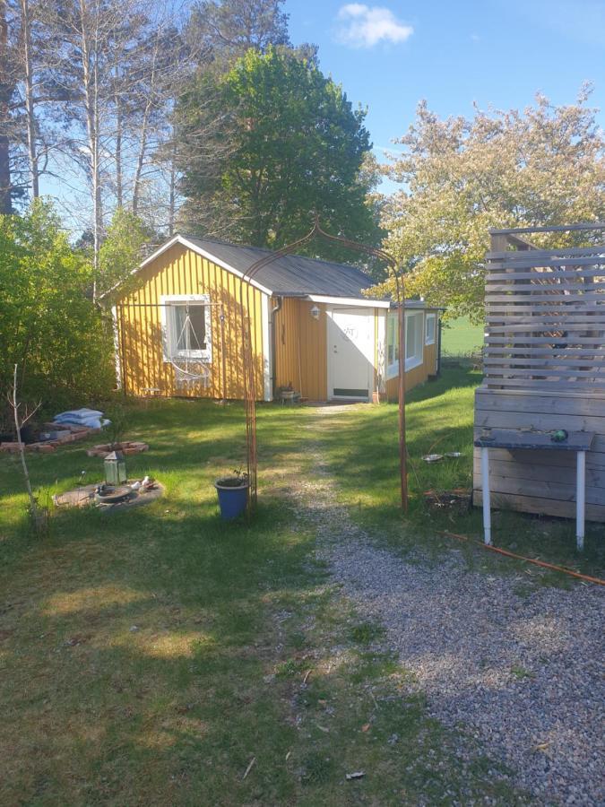 Tanten i Tumbo Hus på landet med utsikt Kvicksund Exteriör bild