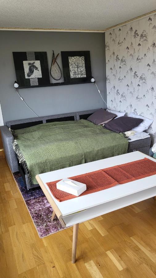 Tanten i Tumbo Hus på landet med utsikt Kvicksund Exteriör bild